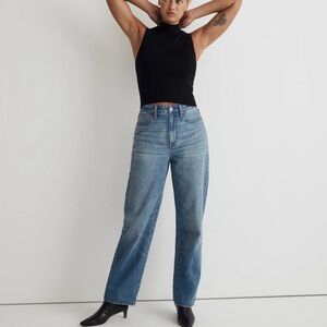 Women’s Madewell Curvy Baggy Straight Jeans in Letica Wash Size 24